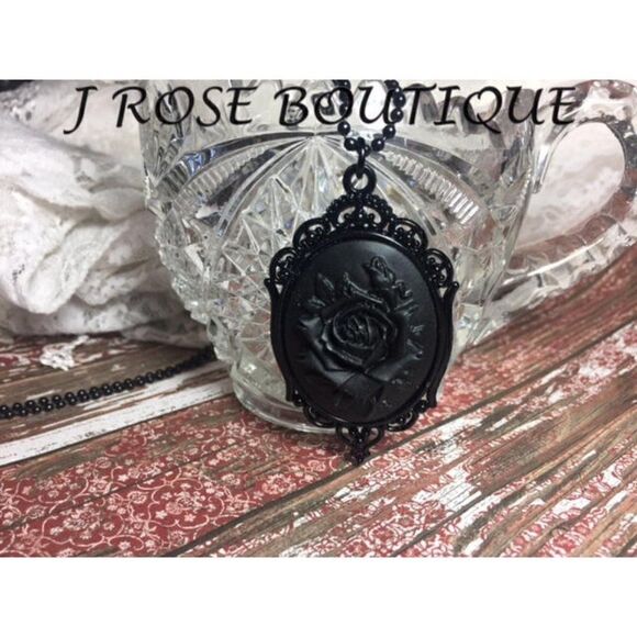 Anniversary gift birthday mom Black Morbid Rose Cameo Necklace Gothic Victorian - Picture 7 of 9